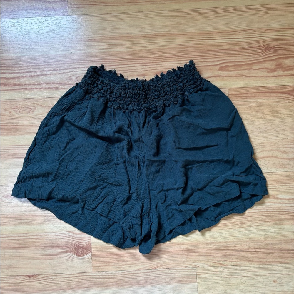 American Eagle Outfitters Dark Green High Waist Women's Flowy Shorts
